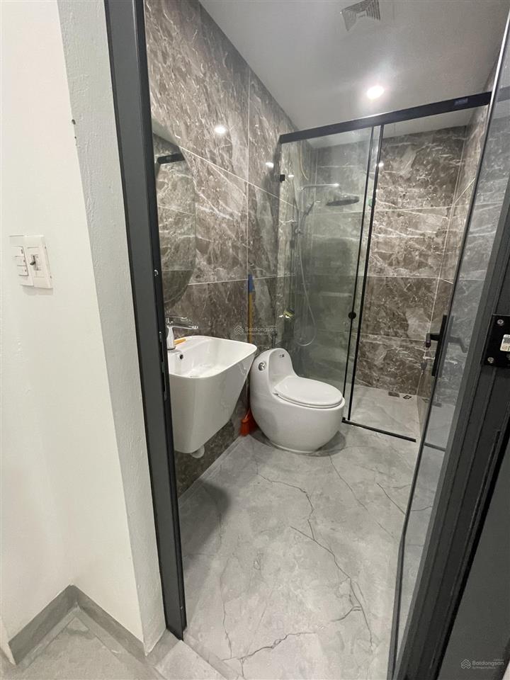Cho thuê liền kề viglacera75m4tầngthang máyfull nội thất