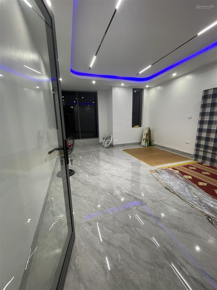 Cho thuê liền kề viglacera75m4tầngthang máyfull nội thất
