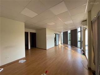 Cho thuê căn góc liền kề foresa200m4 tầngthang máyxe cont đỗ cửafull nội thất
