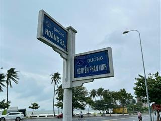 Đất biển đường 7.5m, cạnh chợ cách biển chỉ 200m. phù hợp xây căn hộ villa