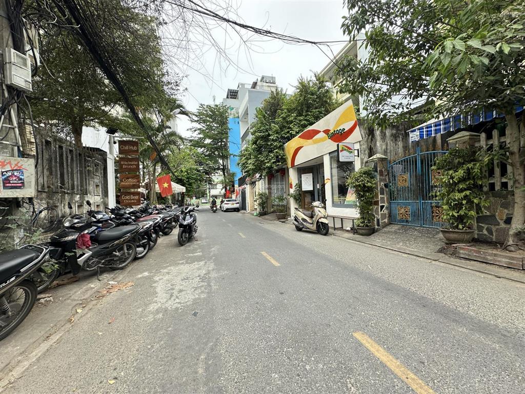 Đất biển mỹ khê. khu phố tây sầm uất. vị trí cách biển chỉ 300m