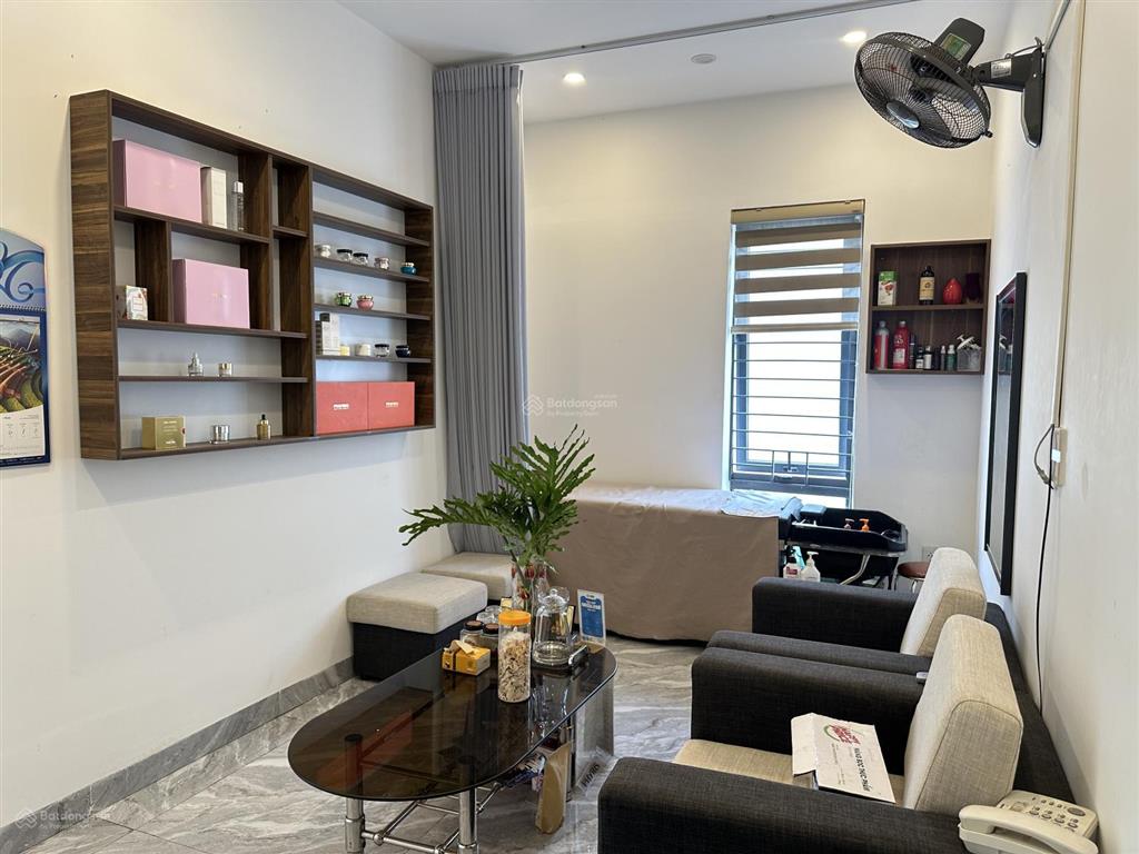 Chuyển nhượng toà nhà 7 tầng mặt tiền đường 10.5m phường hải châu, view pháo hoa