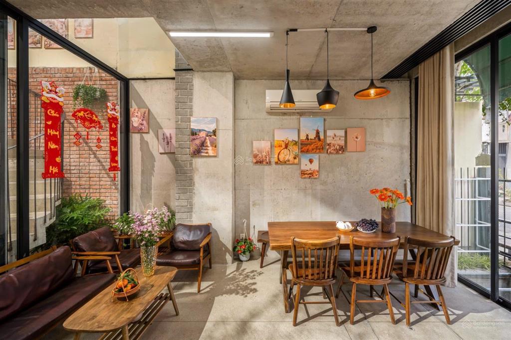 Chuyển nhượng căn villa 4 tầng mặt tiền đường phước trường 5, khu biển biển mỹ khê