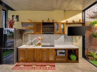 Chuyển nhượng căn villa 4 tầng mặt tiền đường phước trường 5, khu biển biển mỹ khê