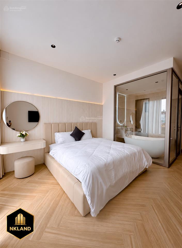 Bán villa nghỉ dưỡng cao cấp, cách biển mỹ khê 5 phút đi bộ. dòng tiền ròng 80tr/tháng.cạnh phố tây