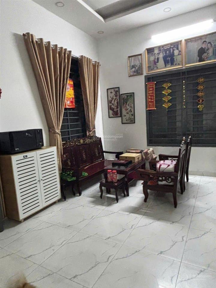 Bán nhà 3 tầng lầu hxh diện tích cực khủng, hàng hiếm.