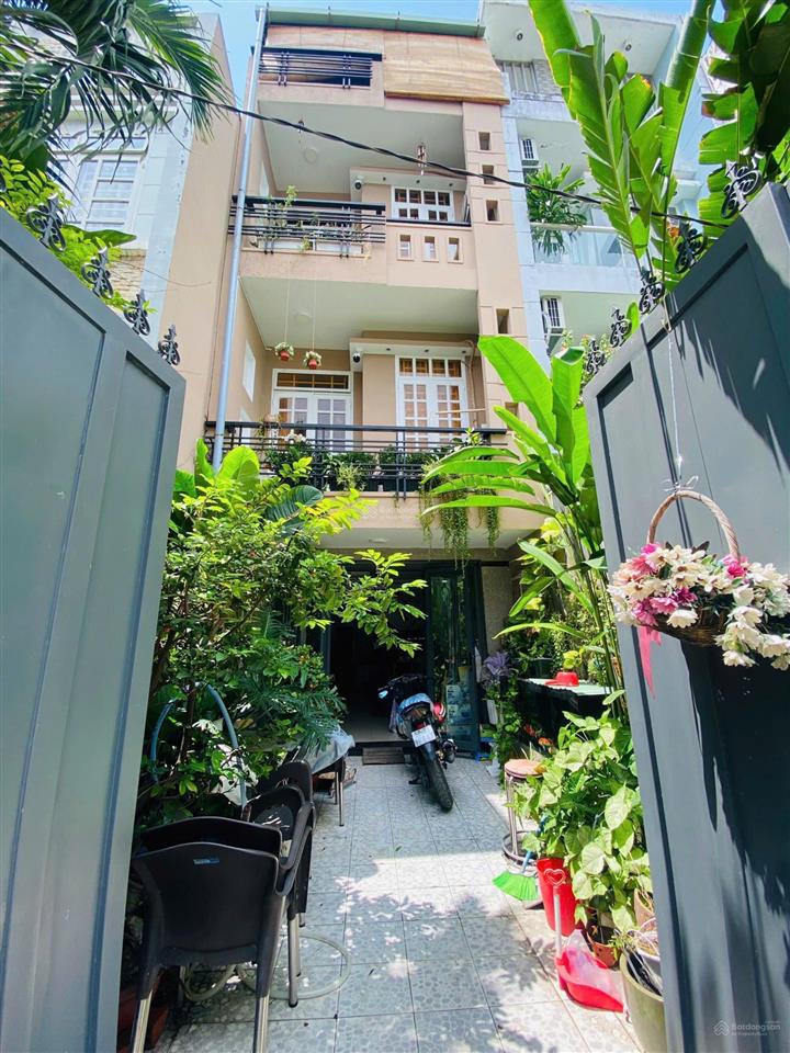 Hàng hiếm con sót lại nhà 4 tầng lầu hxh, đường số 51.