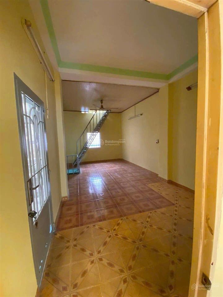 Bán nhà mặt tiền chợ họ lê phú thọ hòa, tân phú.