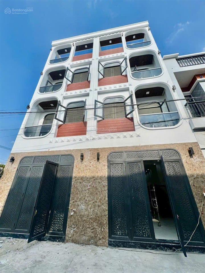 Nhà mới 100 % đẹp lung linh  h x h 7  hiệp thành. q 12.