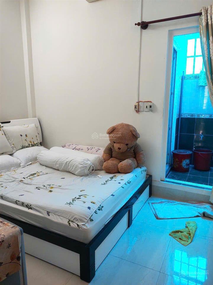 Mặt tiền hẻm 10 m trục thống nhất nguyễn văn lượng.