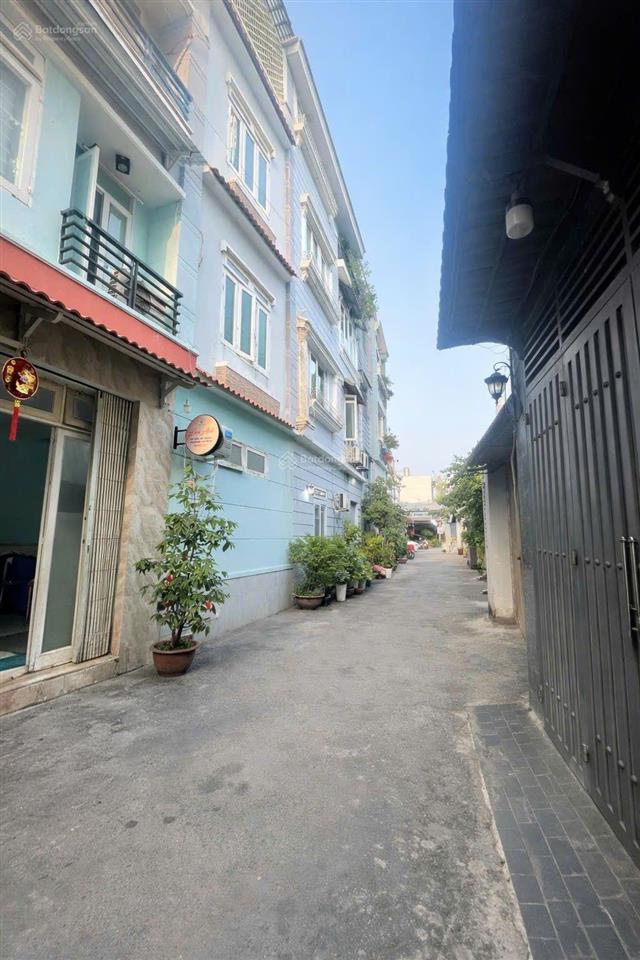 Nhà đẹp lung linh, hxh ngang 8m cực hiếm.