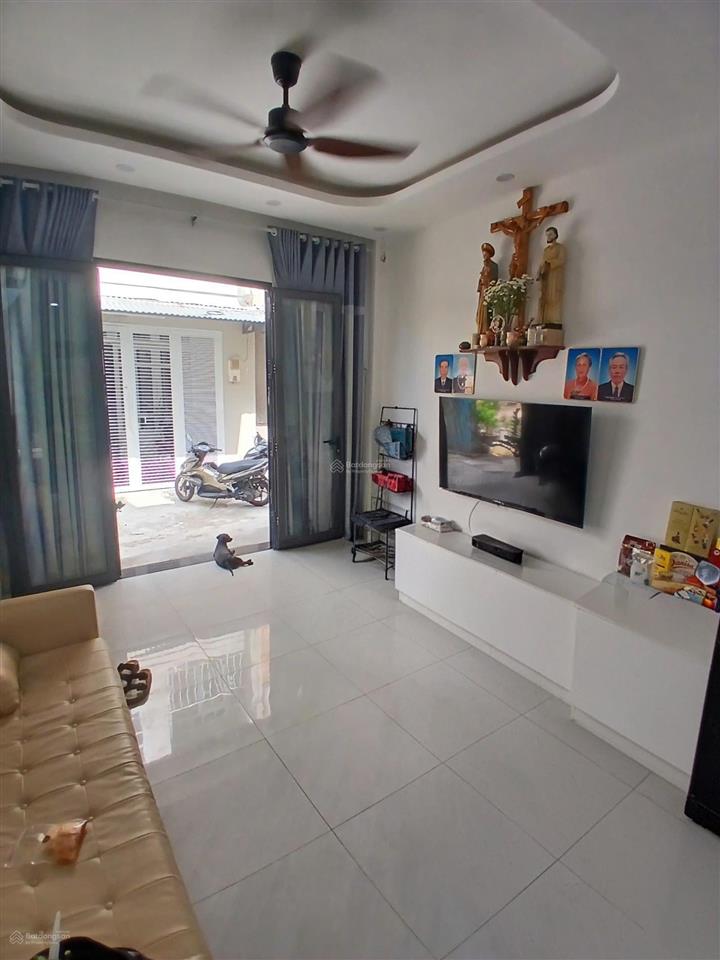 Nhà đẹp nguyễn háo vĩnh  52m  2 tầng  hẻm 5m xe hơi đỗ cửa  ngay chợ tân hương  nở hậu tài lộc