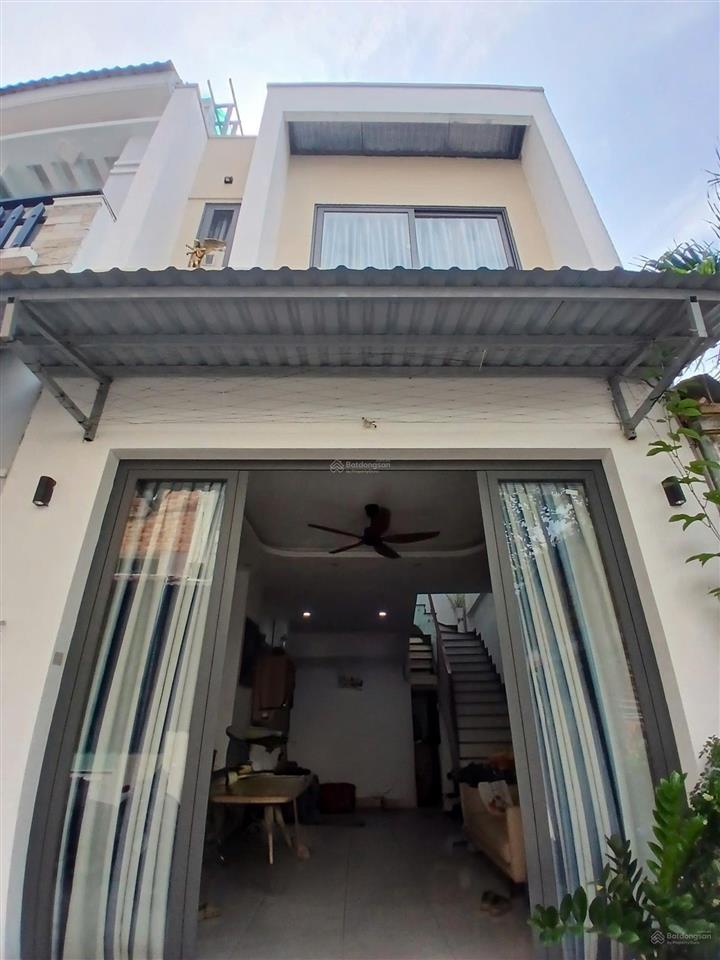 Nhà đẹp nguyễn háo vĩnh  52m  2 tầng  hẻm 5m xe hơi đỗ cửa  ngay chợ tân hương  nở hậu tài lộc
