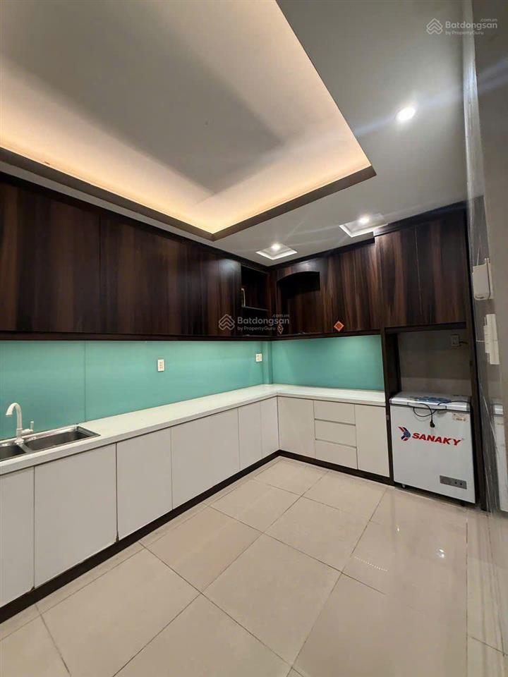 Chủ gấp bán nhà đẹp. thiết kế sang tone gổ. gò vấp