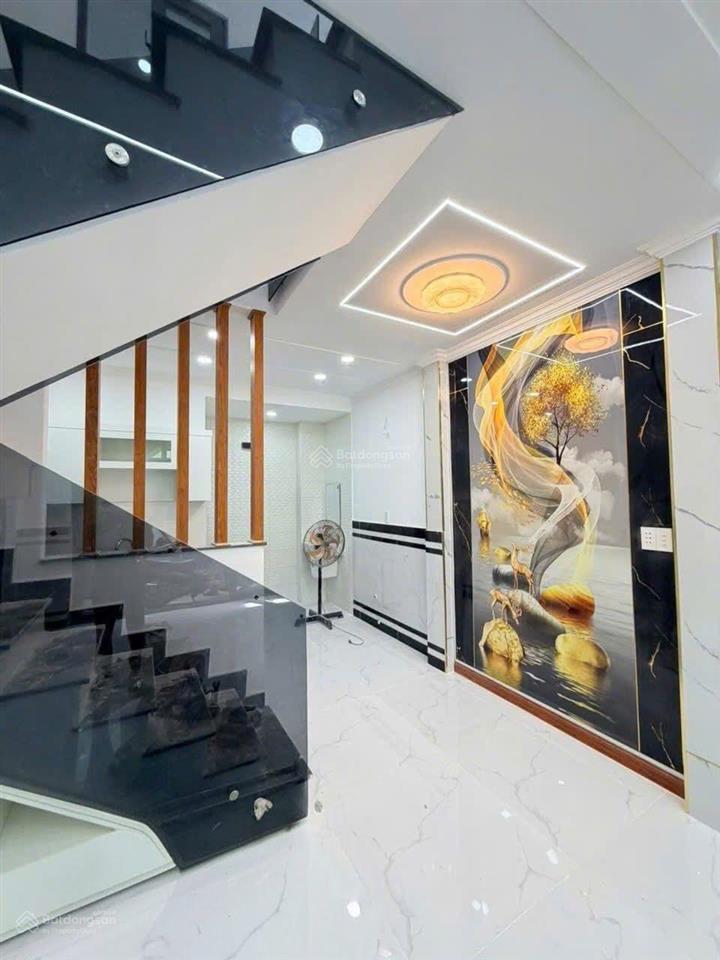 Nhà mới đẹp lung linh, giá chỉ 3 tỷ 550. hiệp thành 35.
