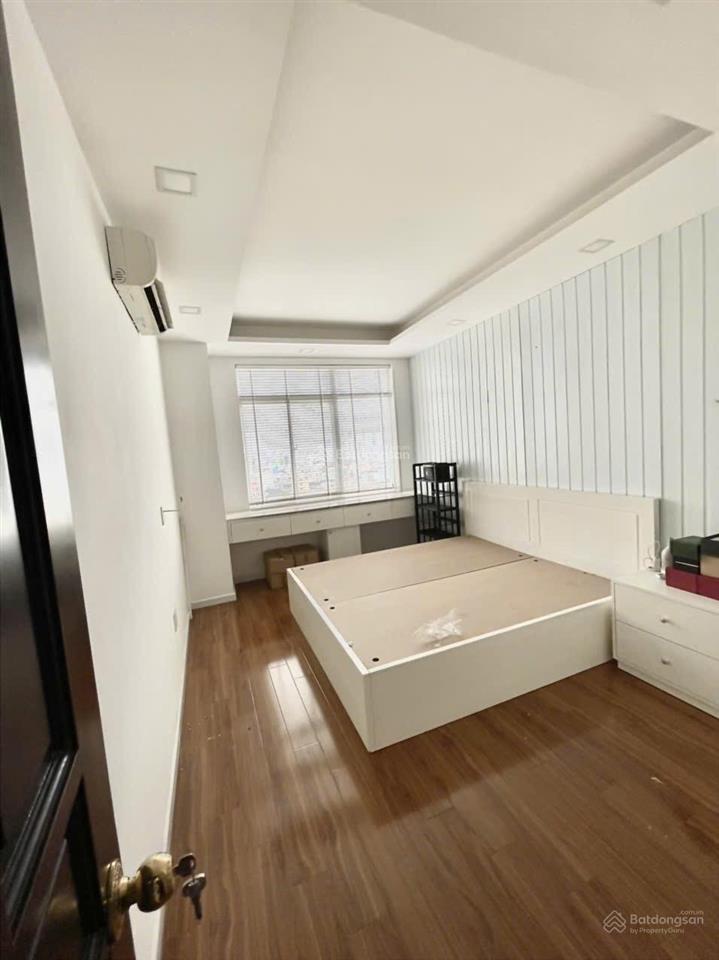 Bán cc khải hoàn tại q11, 4 tỉ 85 , 105m2 2pn2wc, full nội thất.
