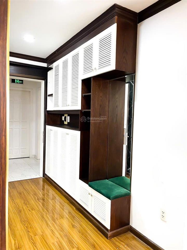 Bán cc khải hoàn tại q11, 4 tỉ 85 , 105m2 2pn2wc, full nội thất.
