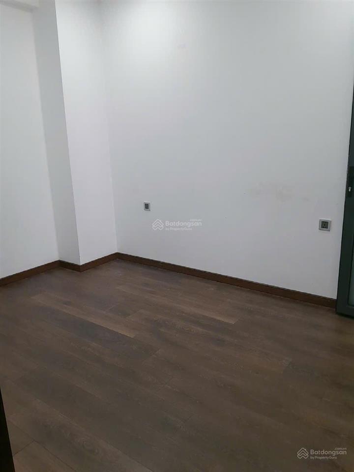 Chính chủ bán resgreen tower  2pn  52m2, giá 3,75 tỷ  sổ hồng sẵn  có nội thất