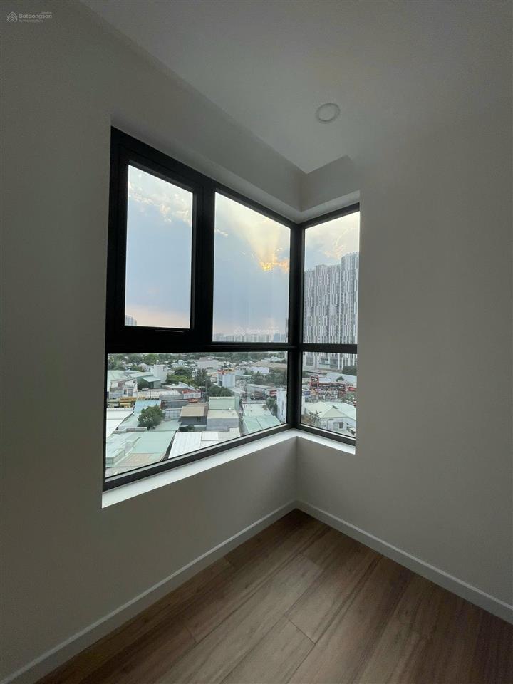 Bán căn hộ góc lớn d'lusso nguyễn thị định, 79m2, 2pn, 2 ban công, tầng trung, giá 6,5 tỷ