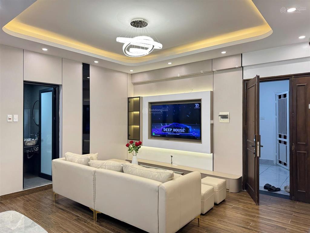 Chính chủ bán căn chung cư cowaelmic 198 nguyễn tuân 3 ngủ full nội thất giá 6.5 tỷ