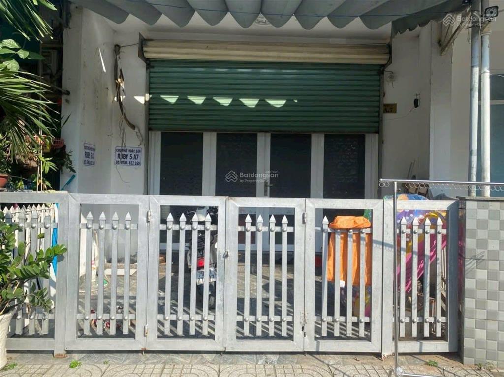 Chính chủ cần bán căn hộ tầng trệt 68m2 nở hậu