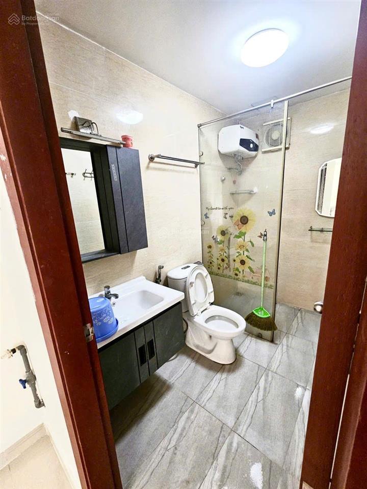 Bán căn hộ thủy lợi 4  2pn = 5,2 tỷ, sổ hồng.  0932 092 *** thanh