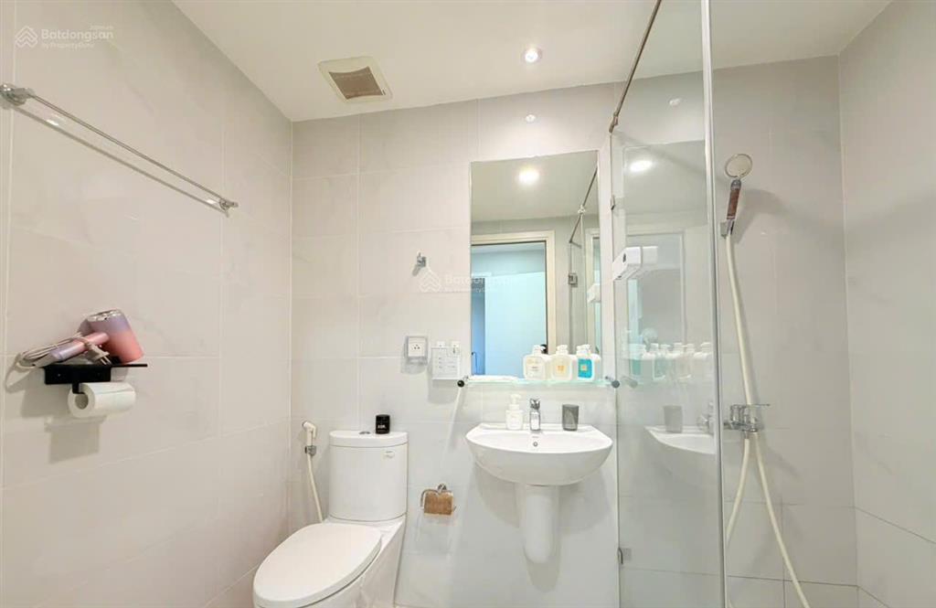 Cho thuê căn hộ 2pn masterise an phú full nội thất với giá 22.5 triệu/tháng (có thương lượng)