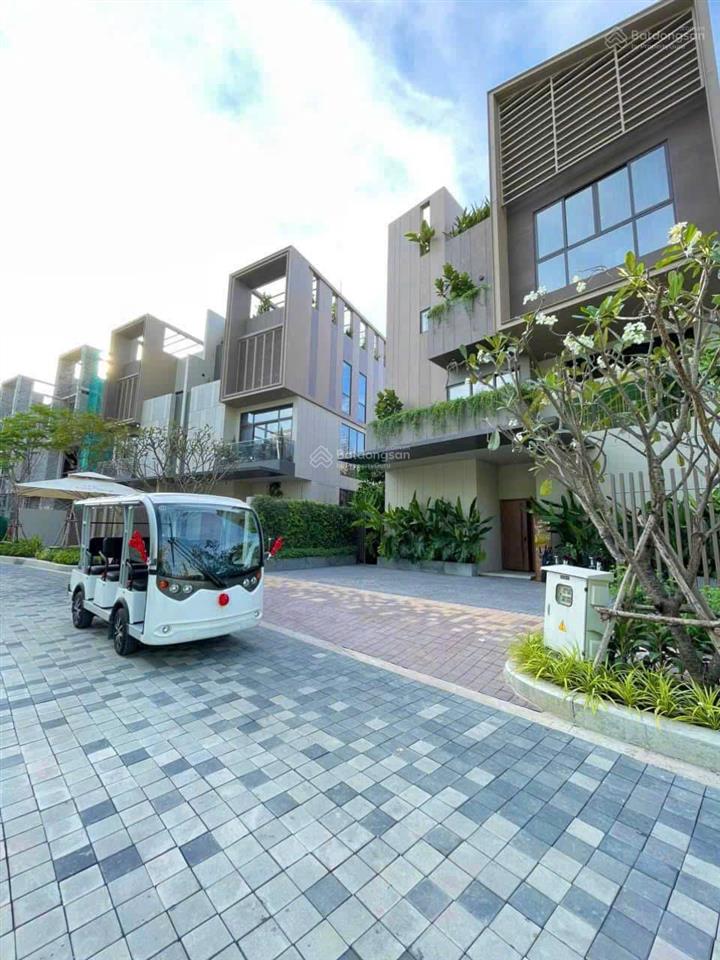 Một căn villa song lập duy nhất gần clubhouse  dự án the orchard capitaland