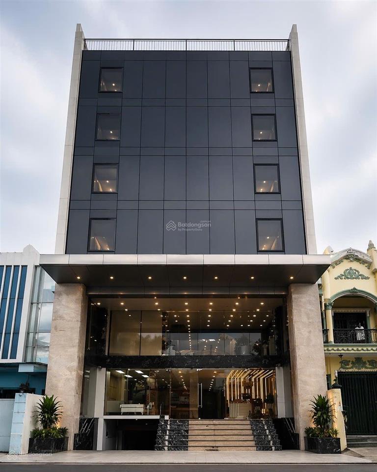 Cho thuê building 2100m2 sử dụng trung tâm quận bình thạnh