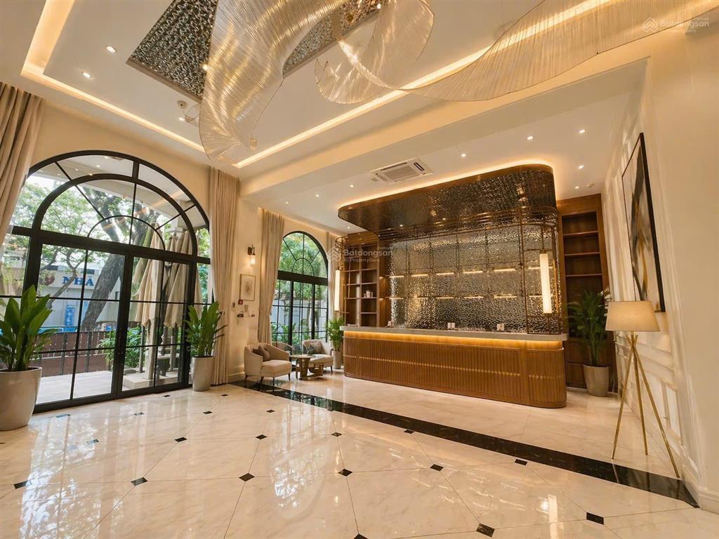 Cho thuê building 2100m2 sử dụng trung tâm quận bình thạnh