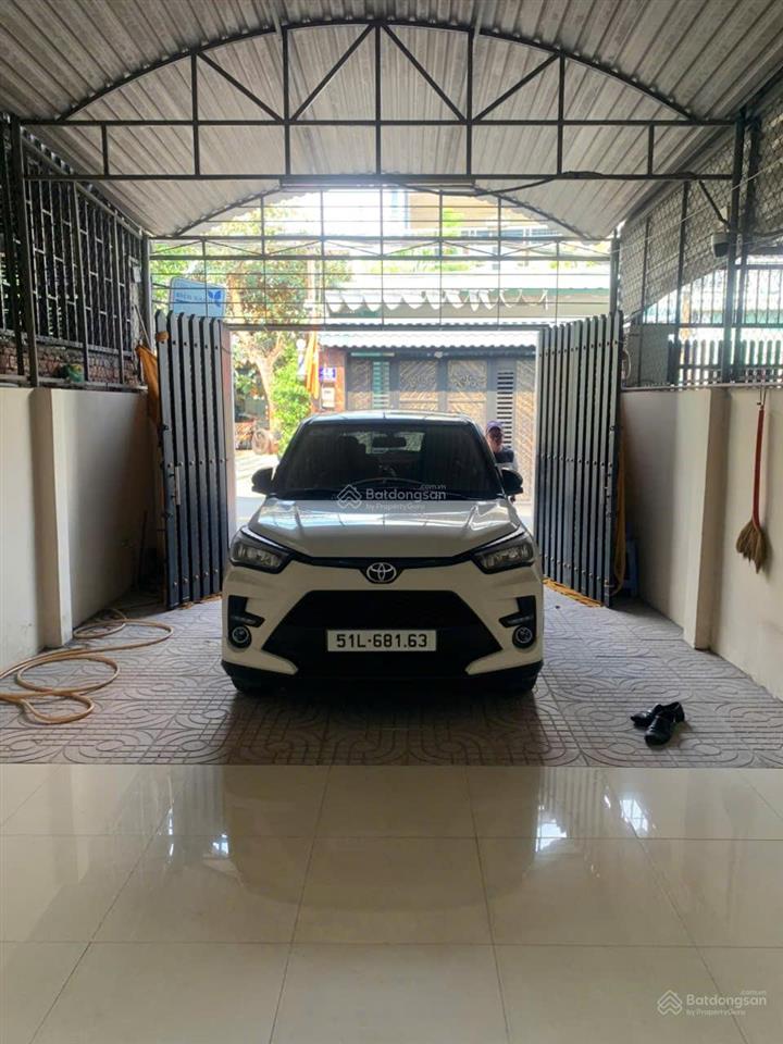 Bán nhà sát lê văn việt tại 42 đường số 2, hơn 69 triệu/ m2 , 124m2, giá 8,6 tỷ tôi chính chủ