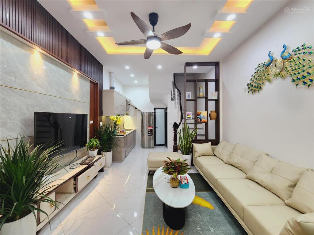 6,15 tỷ 30m² minh khai  5 tầng  mặt tiền 4,9m  0988 030 ***