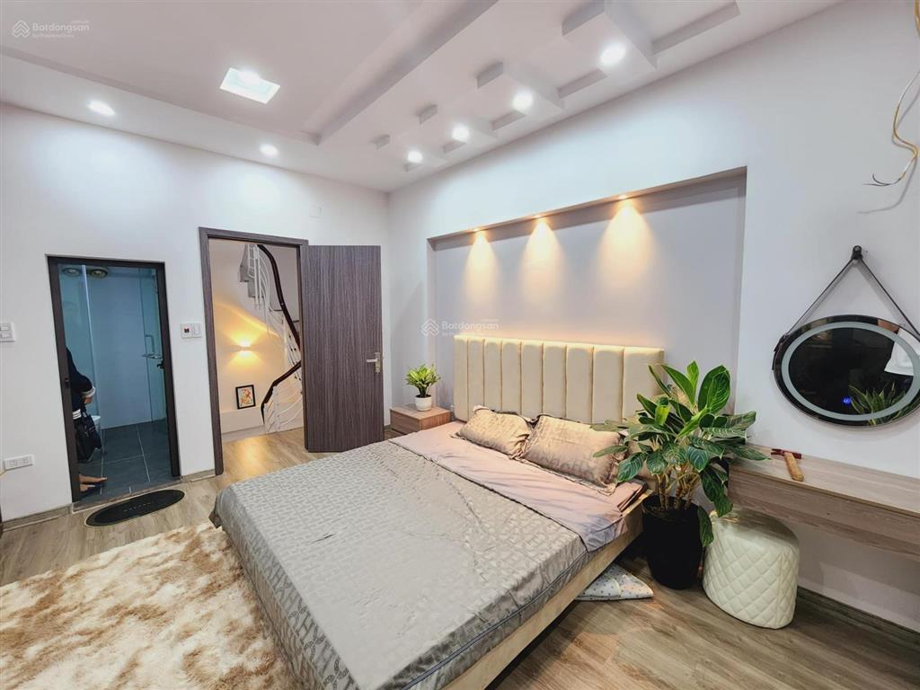 6,15 tỷ 30m² minh khai  5 tầng  mặt tiền 4,9m  0988 030 ***