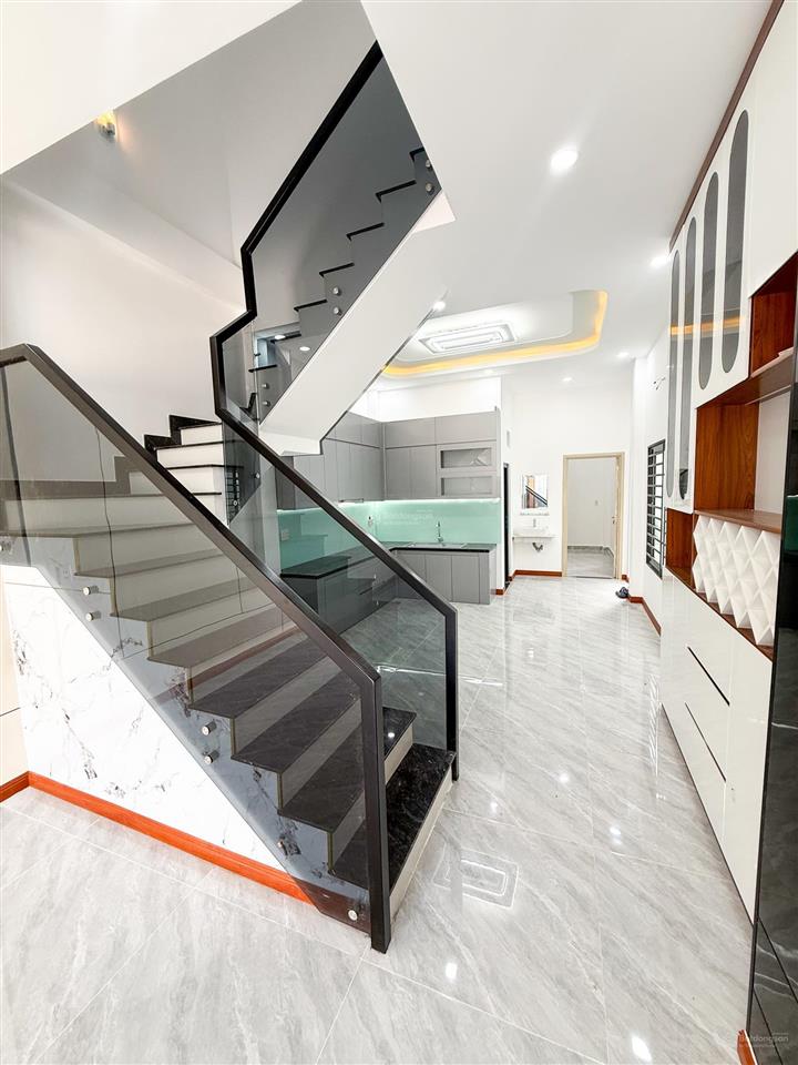 Bán nhà 1t1l (sổ hoàn công). dt 116m , đường 8m  kdc hoàng minh chánh p. hoá an. giá chỉ 4,1 tỷ