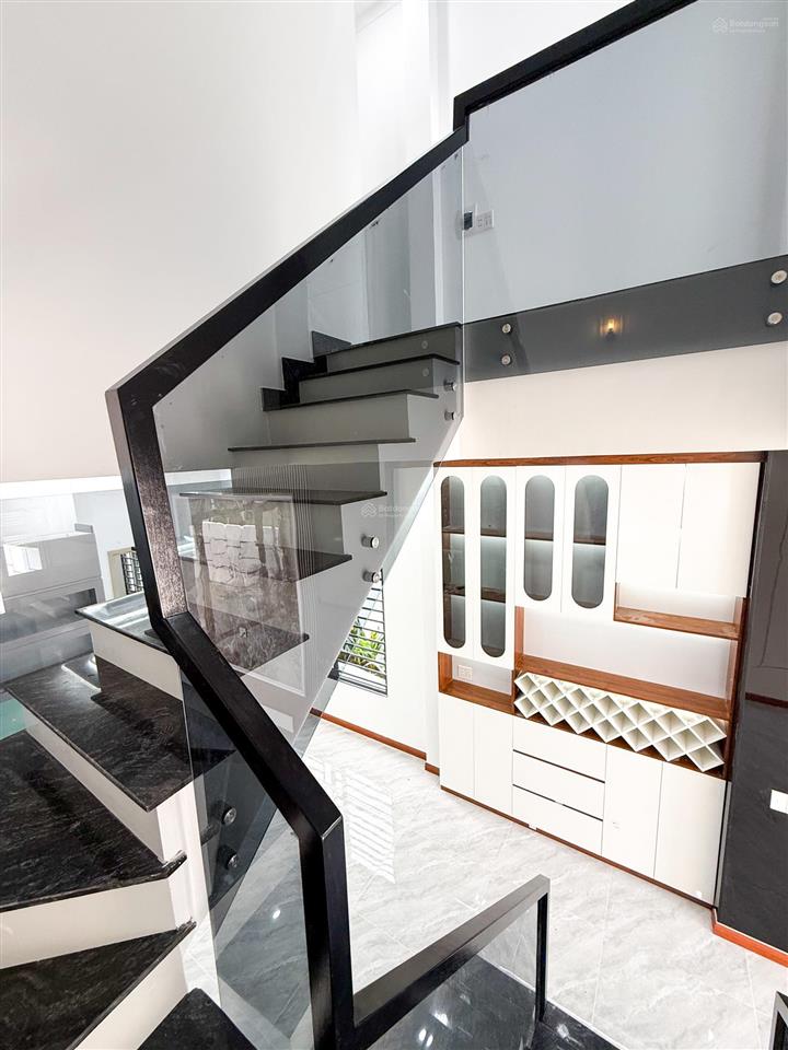 Bán nhà 1t1l (sổ hoàn công). dt 116m , đường 8m  kdc hoàng minh chánh p. hoá an. giá chỉ 4,1 tỷ