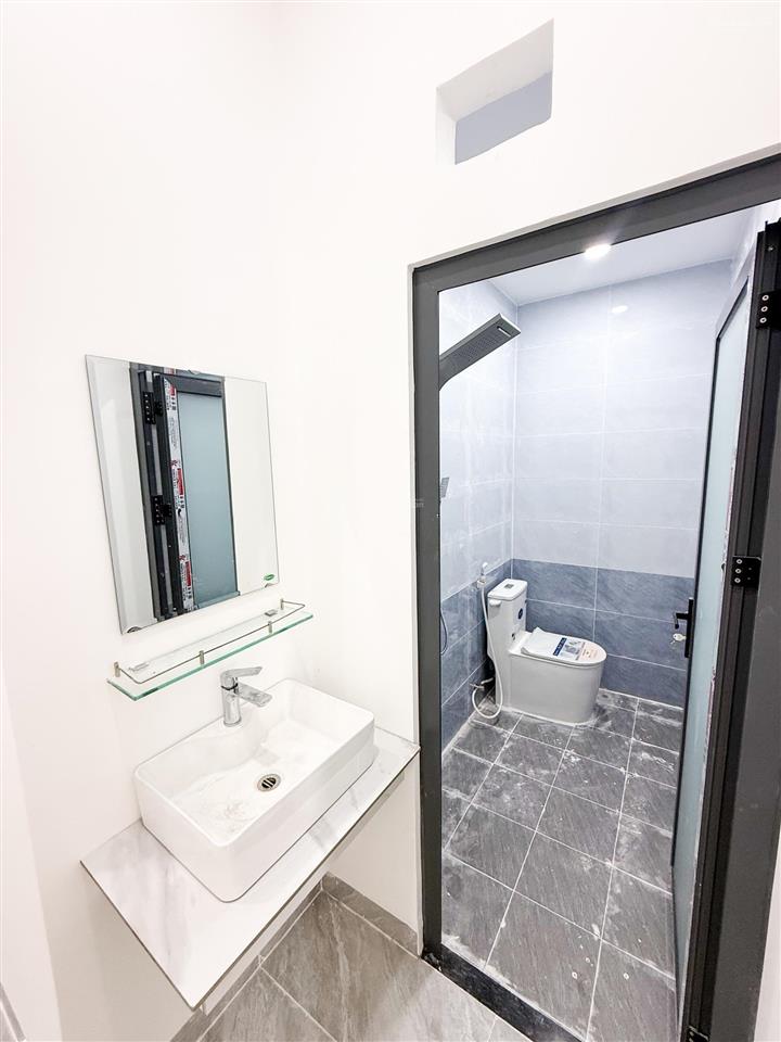 Bán nhà 1t1l (sổ hoàn công). dt 116m , đường 8m  kdc hoàng minh chánh p. hoá an. giá chỉ 4,1 tỷ