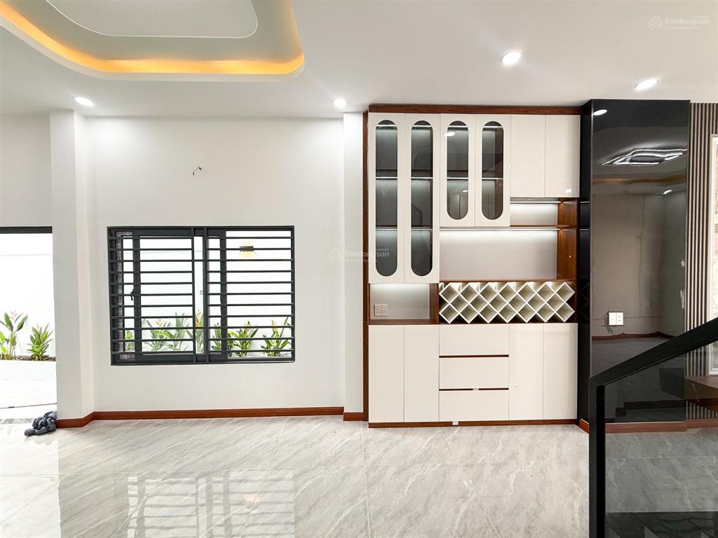 Bán nhà 1t1l (sổ hoàn công). dt 116m , đường 8m  kdc hoàng minh chánh p. hoá an. giá chỉ 4,1 tỷ