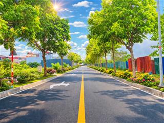 Giá nhỉnh 5 tỷ cho siêu phẩm lô đất view công viên sân vận động kđt vườn sen từ sơn