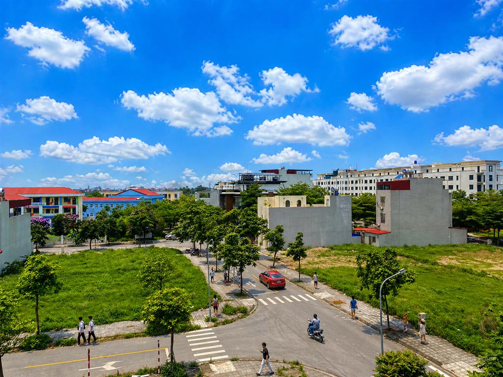 Nóng ! cát lỗ nhẹsang tay nhanhlộc vàng chờ chủ mớilô đất nền sẵn sổvị trí đắc địa