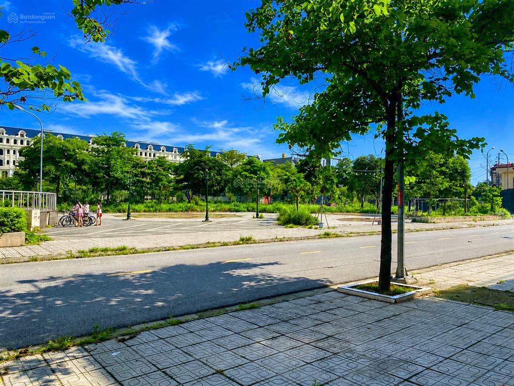 Siêu phẩm liền kề view công viên  sát sun group và đại học luật từ sơn bắc ninh