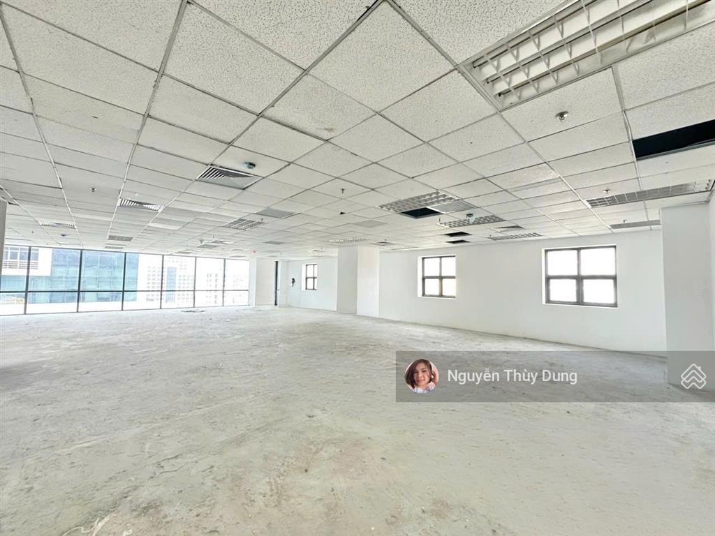 Bql cho thuê văn phòng giá tốt, 220.000 đ/m2/th, dt 1000m2 có cắt lẻ tại toà cmc tower 11 duy tân