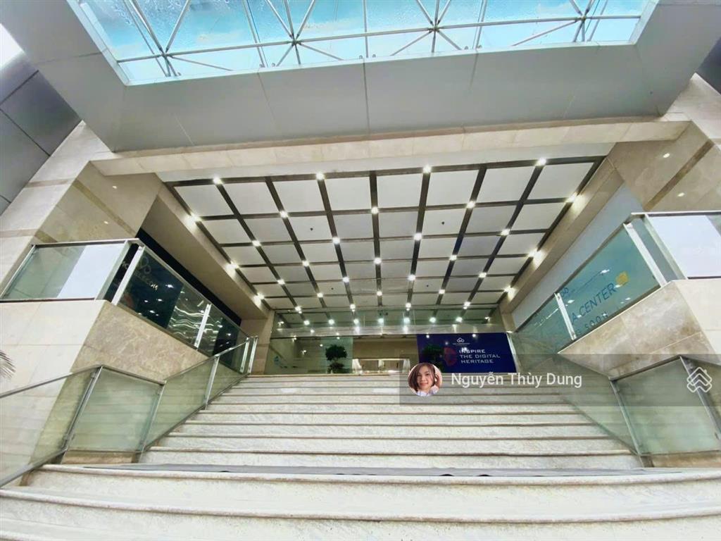 Bql cho thuê văn phòng giá tốt, 220.000 đ/m2/th, dt 1000m2 có cắt lẻ tại toà cmc tower 11 duy tân