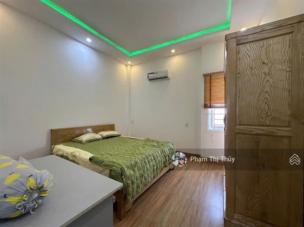 Bán gấp nhà 2 tầng cách biển 300m, sát võ nguyên giáp, có dòng tiền sẵn 300tr/năm, chỉ 9.9 tỷ