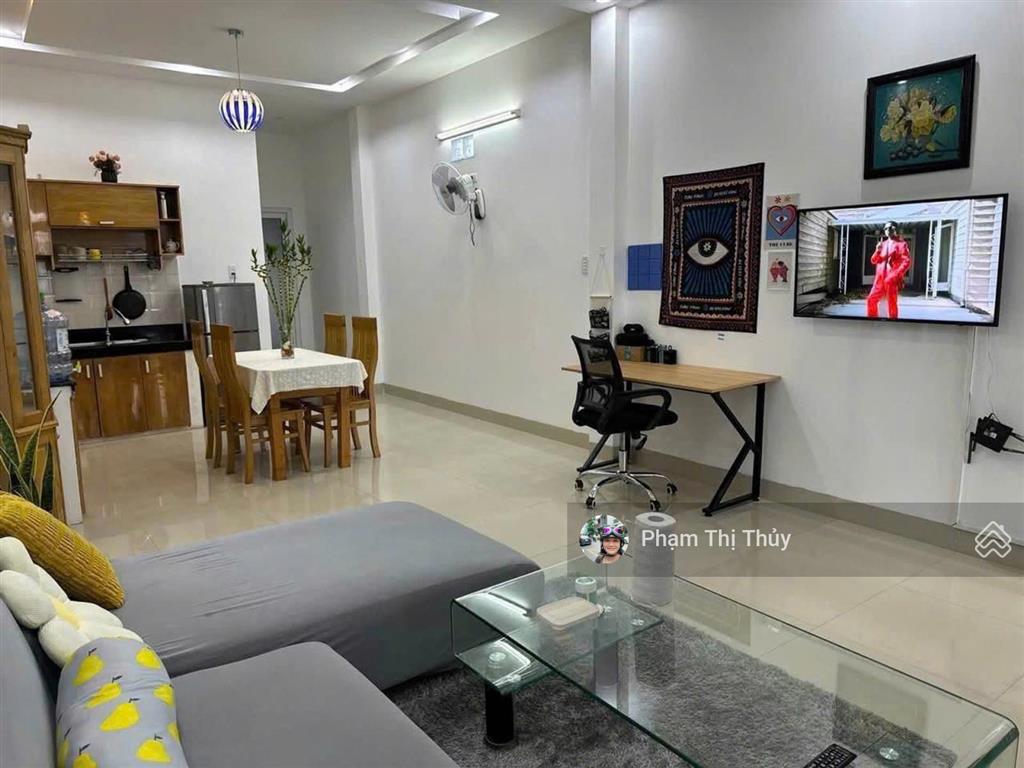 Bán gấp nhà 2 tầng cách biển 300m, sát võ nguyên giáp, có dòng tiền sẵn 300tr/năm, chỉ 9.9 tỷ