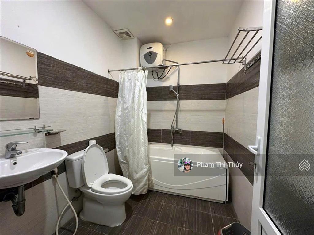 Bán gấp nhà 2 tầng cách biển 300m, sát võ nguyên giáp, có dòng tiền sẵn 300tr/năm, chỉ 9.9 tỷ