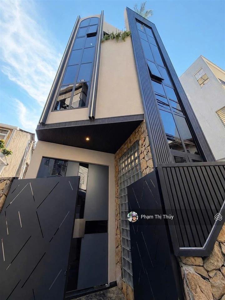 Nhà 4 tầng lê duẩn luxury hiện đại, cách cầu sông hàn chưa đầy 1km, giá 5.95 tỷ