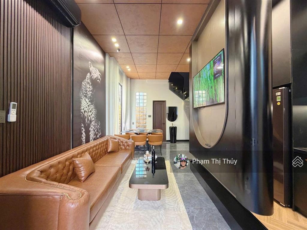 Nhà 4 tầng lê duẩn luxury hiện đại, cách cầu sông hàn chưa đầy 1km, giá 5.95 tỷ