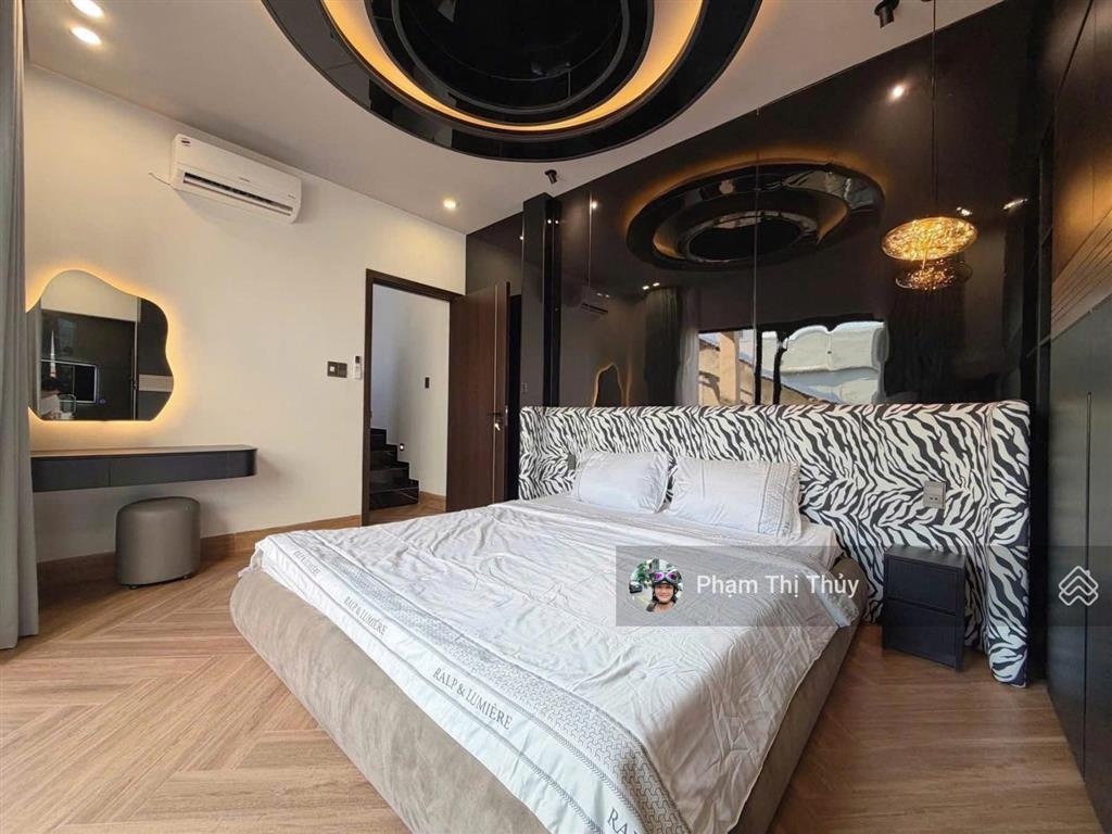 Nhà 4 tầng lê duẩn luxury hiện đại, cách cầu sông hàn chưa đầy 1km, giá 5.95 tỷ