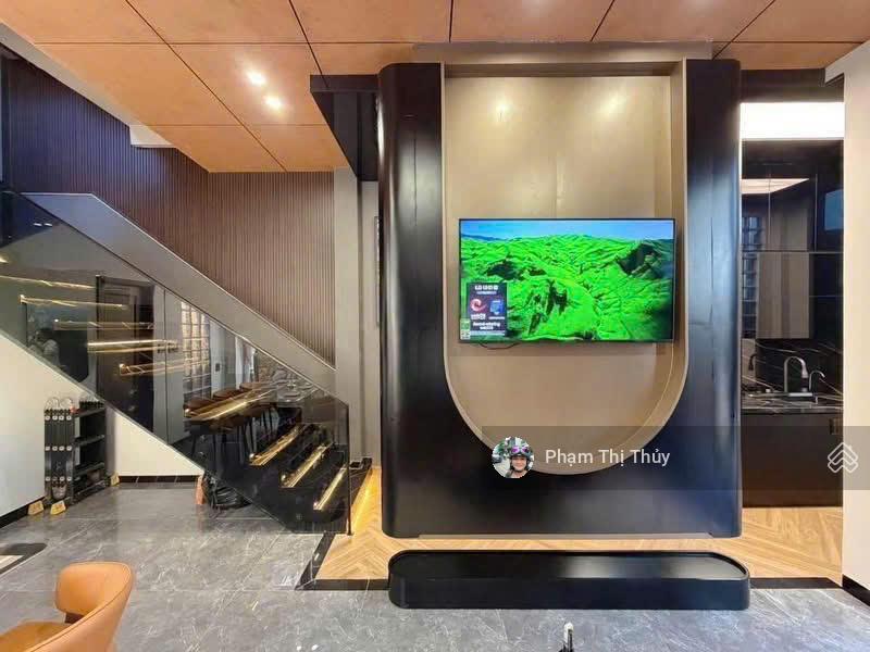 Nhà 4 tầng lê duẩn luxury hiện đại, cách cầu sông hàn chưa đầy 1km, giá 5.95 tỷ