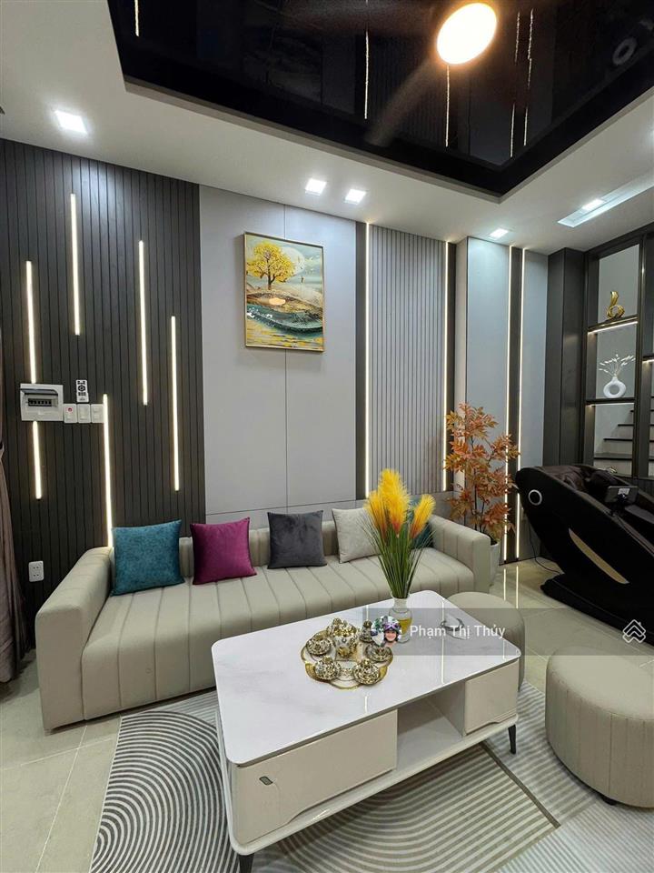 Nhà đẹp 3 tầng trung tâm, điện biên phủ  full nội thất  chỉ 50m ra trục chính, giá 5.45 tỷ